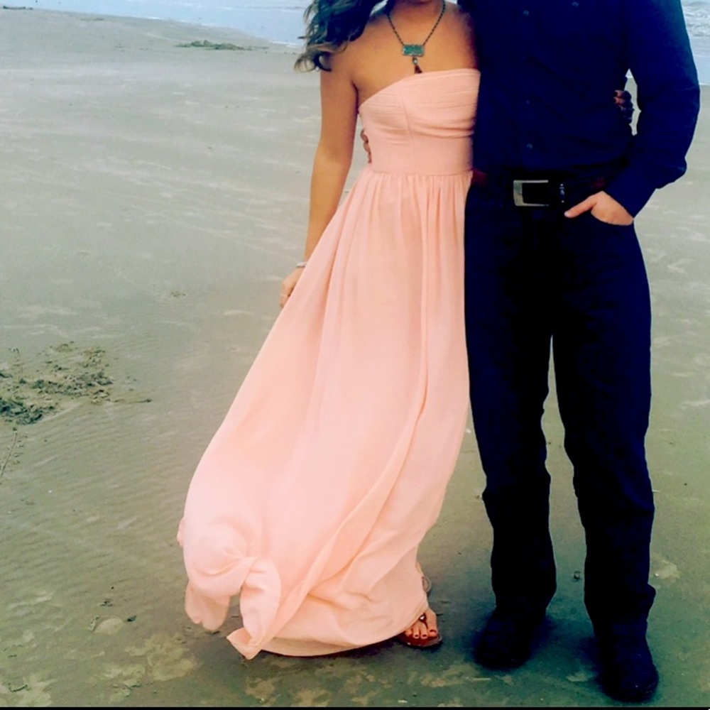 Beautiful soft pink formal dress!